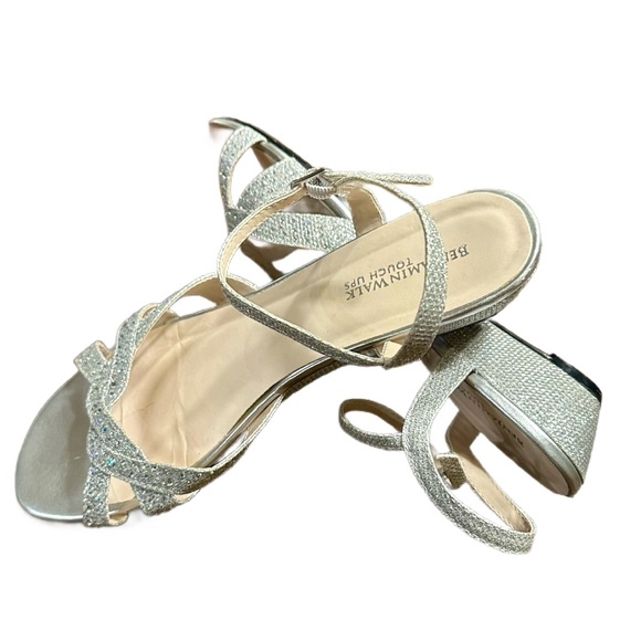 Women’s Benjamin Walk LENA Silver Strappy Metallic Wedge Sandals Size 9 & Purse - Picture 5 of 10